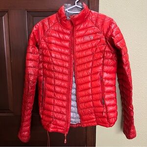 Mountain Hardwear Orange Puffer Jacket 800 down fill, small, lightweight, women